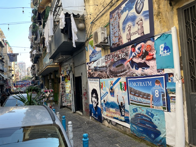 ​Nápoly: a káosz, ami tökéletesen működik